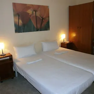 https://hostal-absolut-centro.catalonia-hotels.com