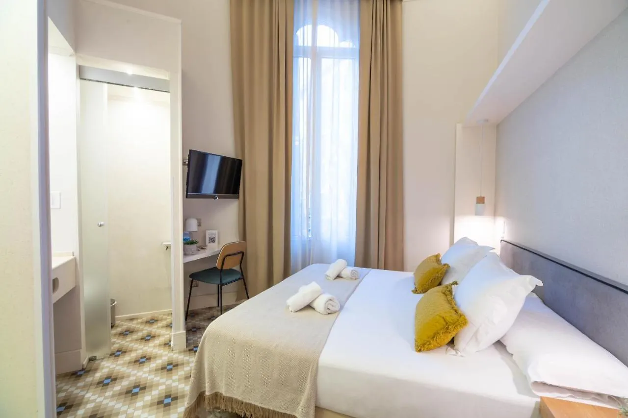 Feelathome Casa Bertrand Barcelona Hotel