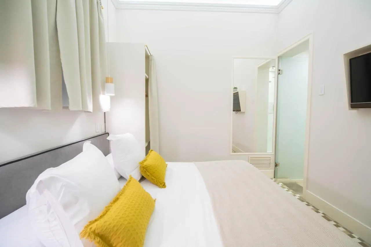 Hotel Feelathome Casa Bertrand Barcellona